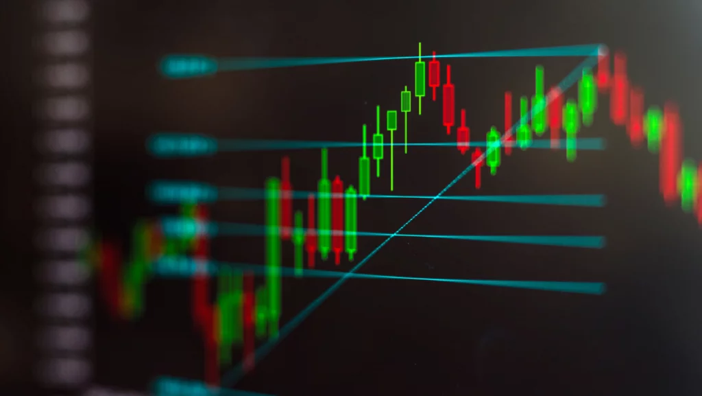Valuation Realities, Derivative Dynamics, and Structural Shifts in Global Stock Trading